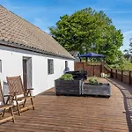 Veronica - 700m From The Sea By Interhome